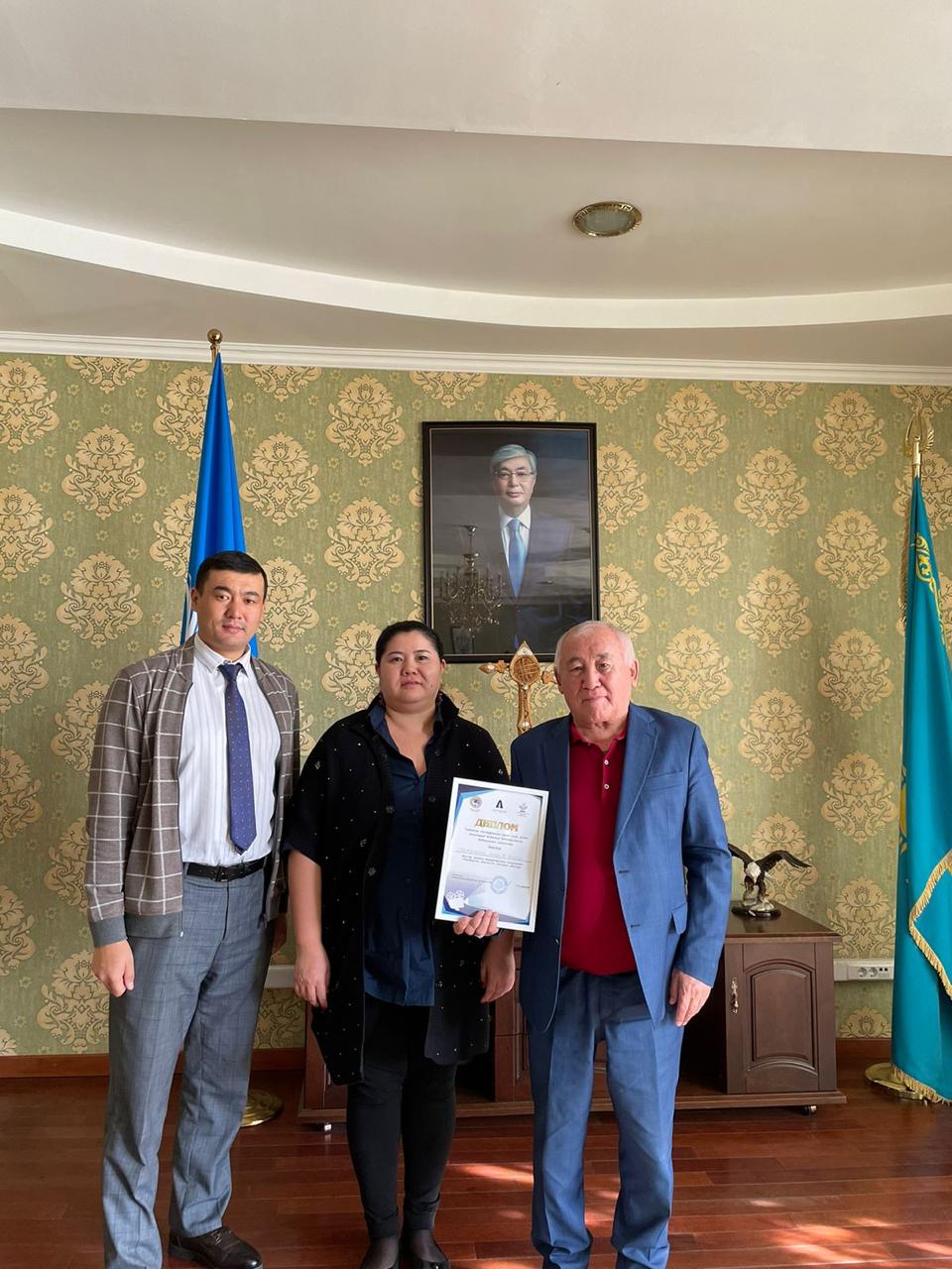 Комплаенс-служба Университета Омир и антикоррупционный клуб Саналы ұрпақ приняли участие в торжественной церемонии награждения конкурса «Біз сыбайлас жемқорлыққа қарсымыз».