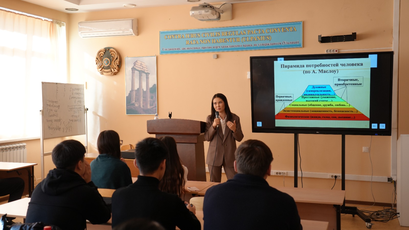 Визит преподавателя из Кыргызской Республики в Университет Омир