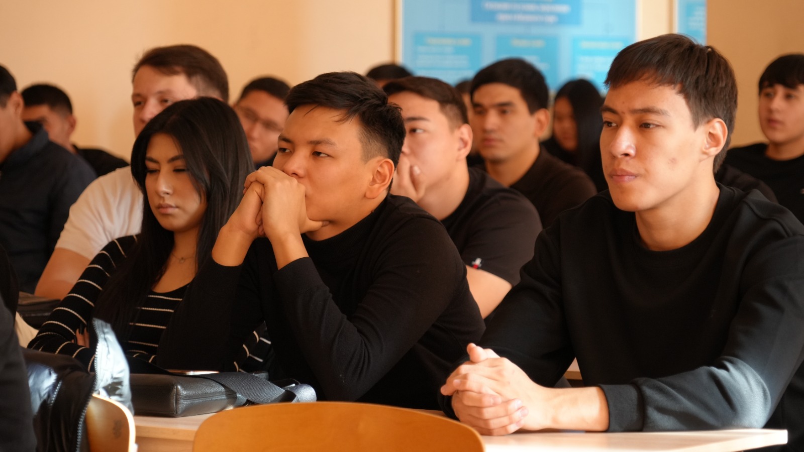 Визит преподавателя из Кыргызской Республики в Университет Омир