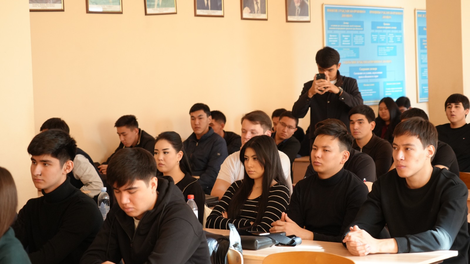 Визит преподавателя из Кыргызской Республики в Университет Омир