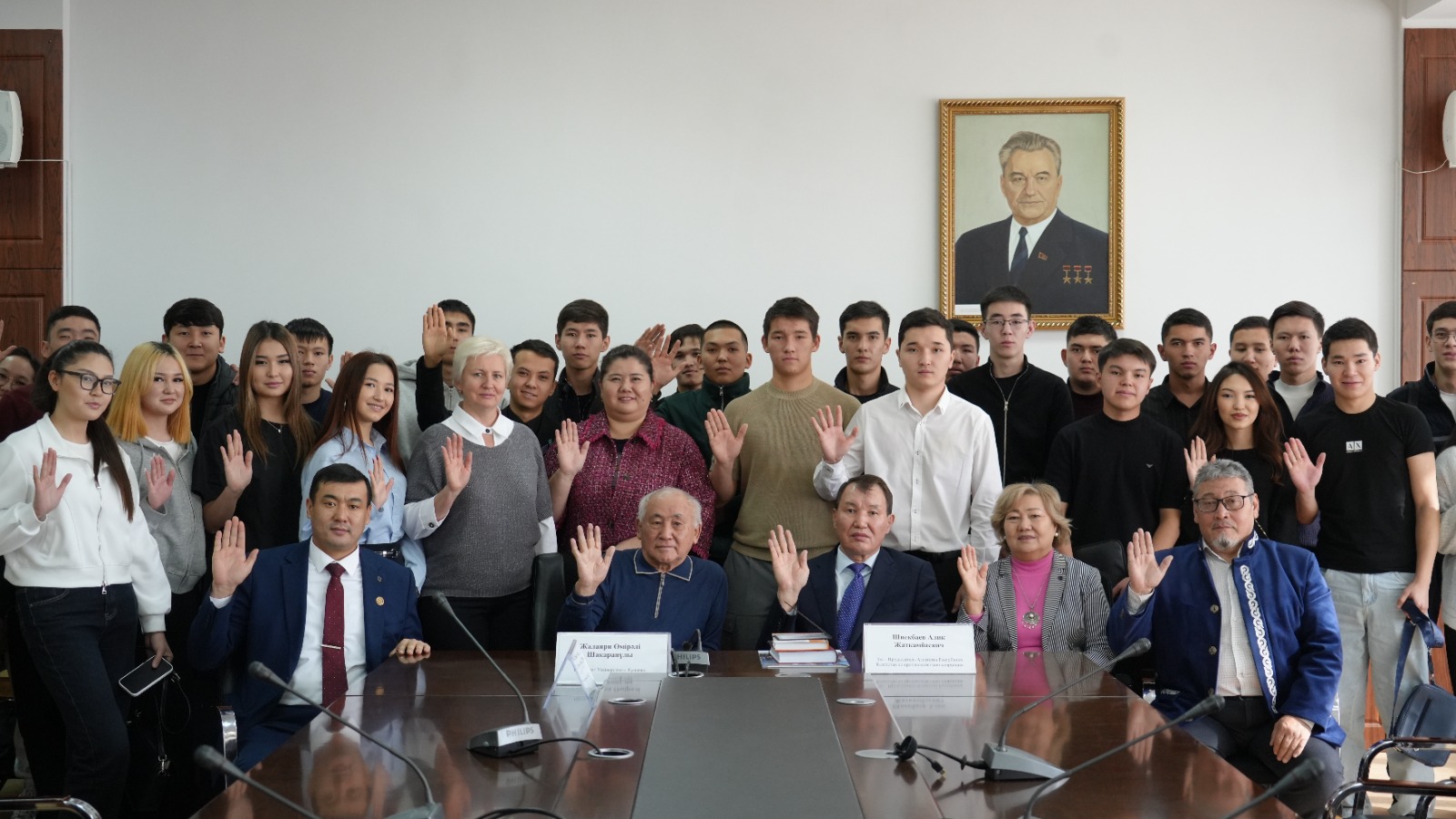 Университете Омир 12 ноября 2025 года состоялась гостевая лекция бывшего председателя Агентства Республики Казахстан по противодействию коррупции.