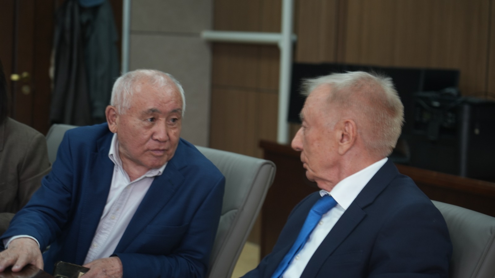 В Университете Омир прошла международная конференция по вопросам государственного и местного самоуправления