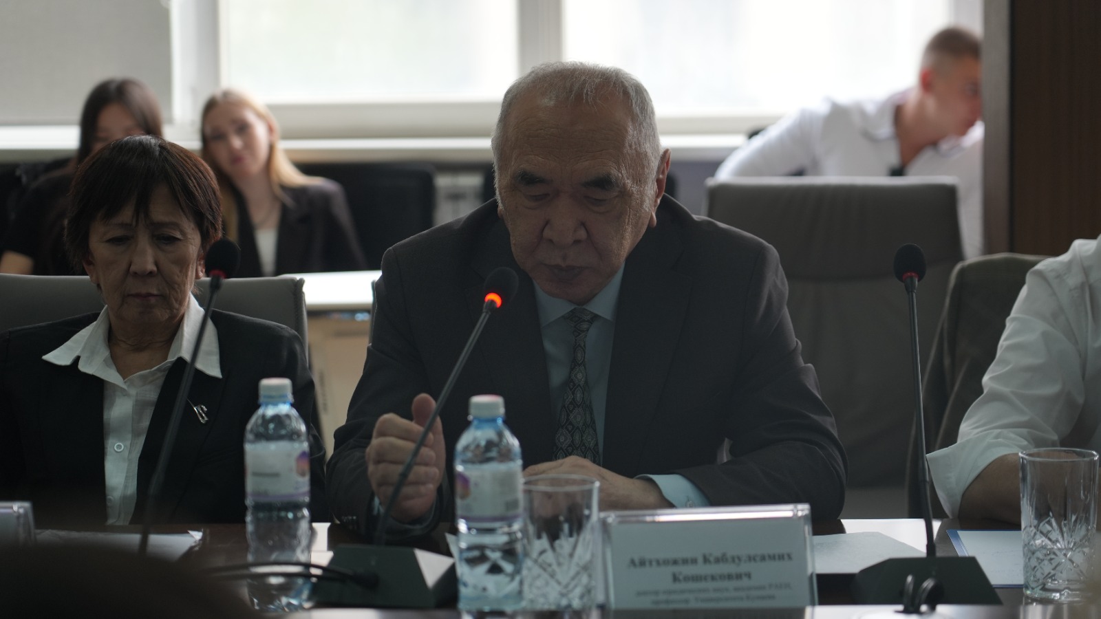 В Университете Омир прошла международная конференция по вопросам государственного и местного самоуправления